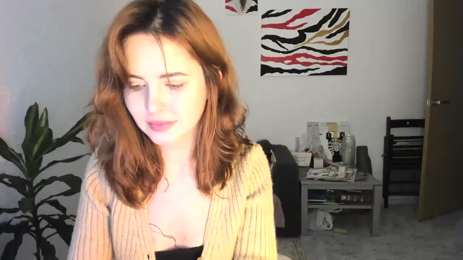 Gallery image thumbnail from AhahaGirl's myfreecams stream on, 12/05/2025, 15:51 image 11 of 20