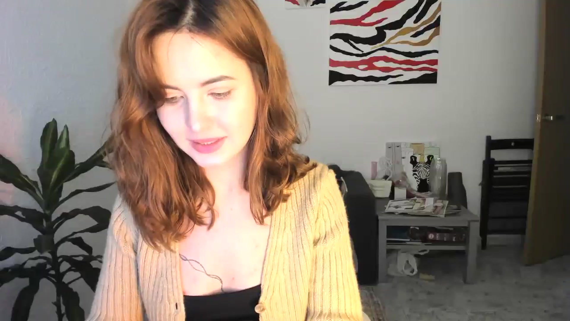 Gallery image thumbnail from AhahaGirl's myfreecams stream on, 12/05/2025, 15:51 image 2 of 20