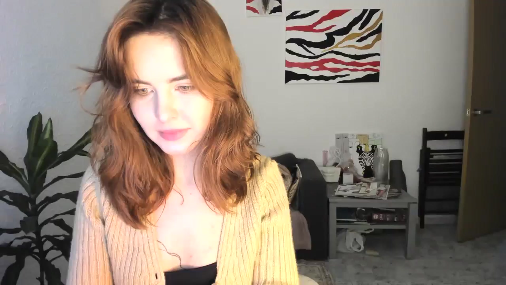Gallery image thumbnail from AhahaGirl's myfreecams stream on, 12/05/2025, 15:51 image 18 of 20