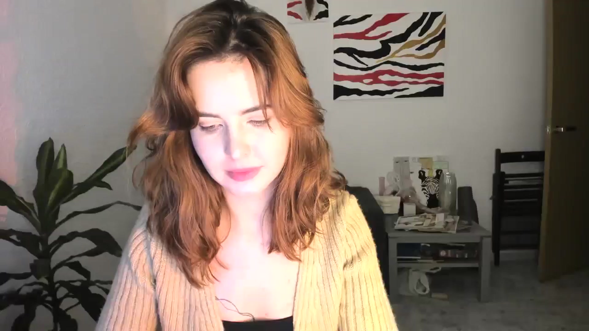 Gallery image thumbnail from AhahaGirl's myfreecams stream on, 12/05/2025, 16:58 image 11 of 20
