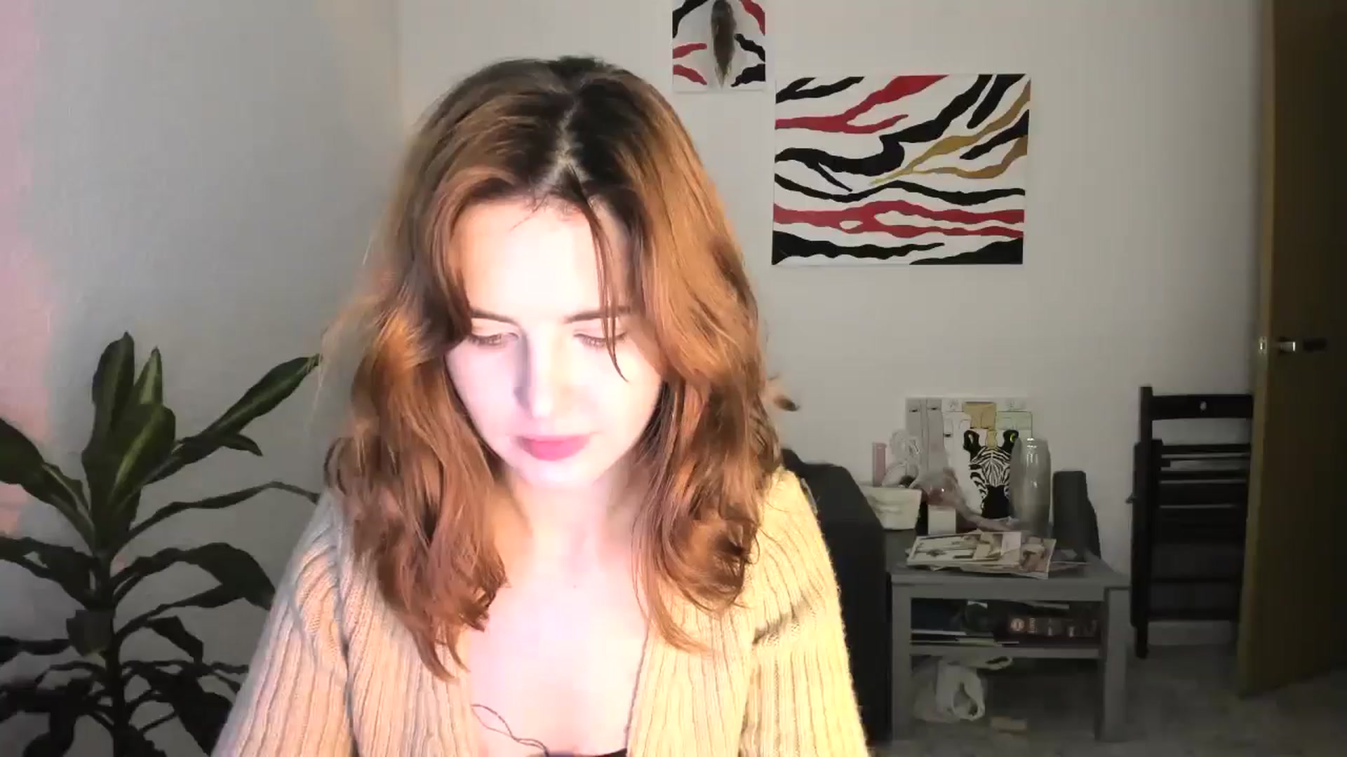 Gallery image thumbnail from AhahaGirl's myfreecams stream on, 12/05/2025, 16:58 image 20 of 20
