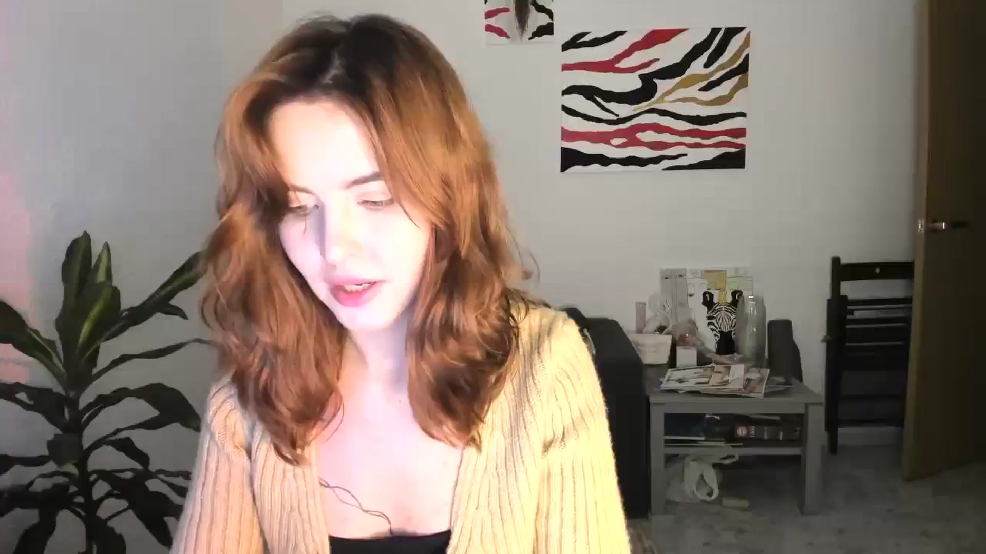 Gallery image thumbnail from AhahaGirl's myfreecams stream on, 12/05/2025, 16:58 image 1 of 20
