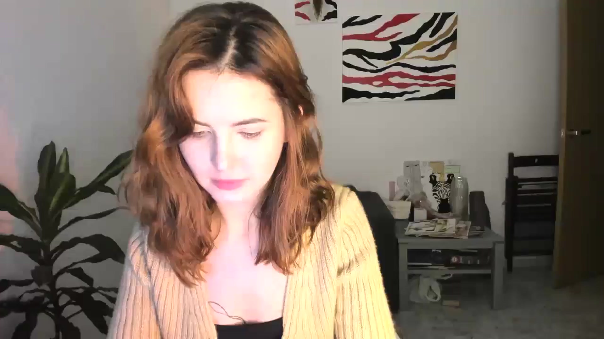 Gallery image thumbnail from AhahaGirl's myfreecams stream on, 12/05/2025, 16:58 image 16 of 20