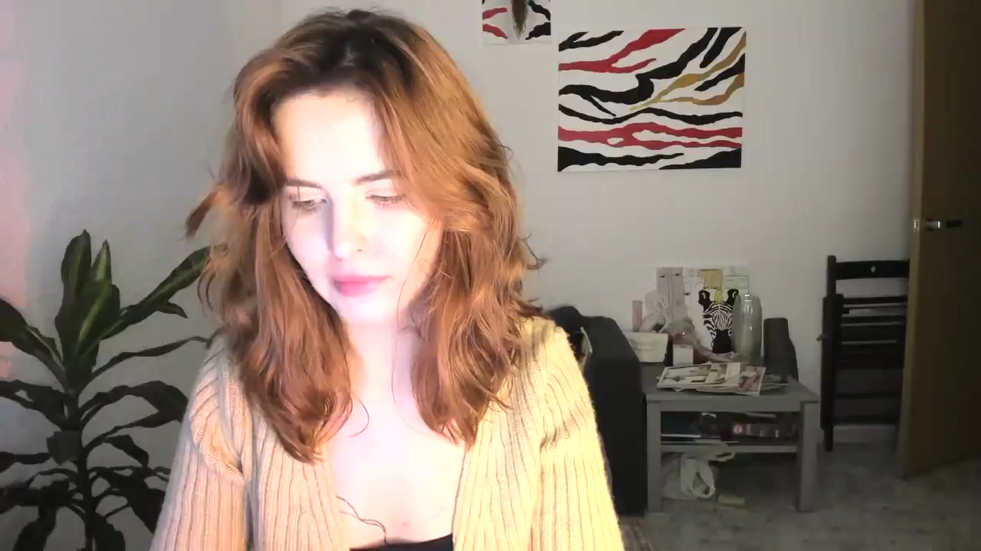 Gallery image thumbnail from AhahaGirl's myfreecams stream on, 12/05/2025, 16:58 image 3 of 20
