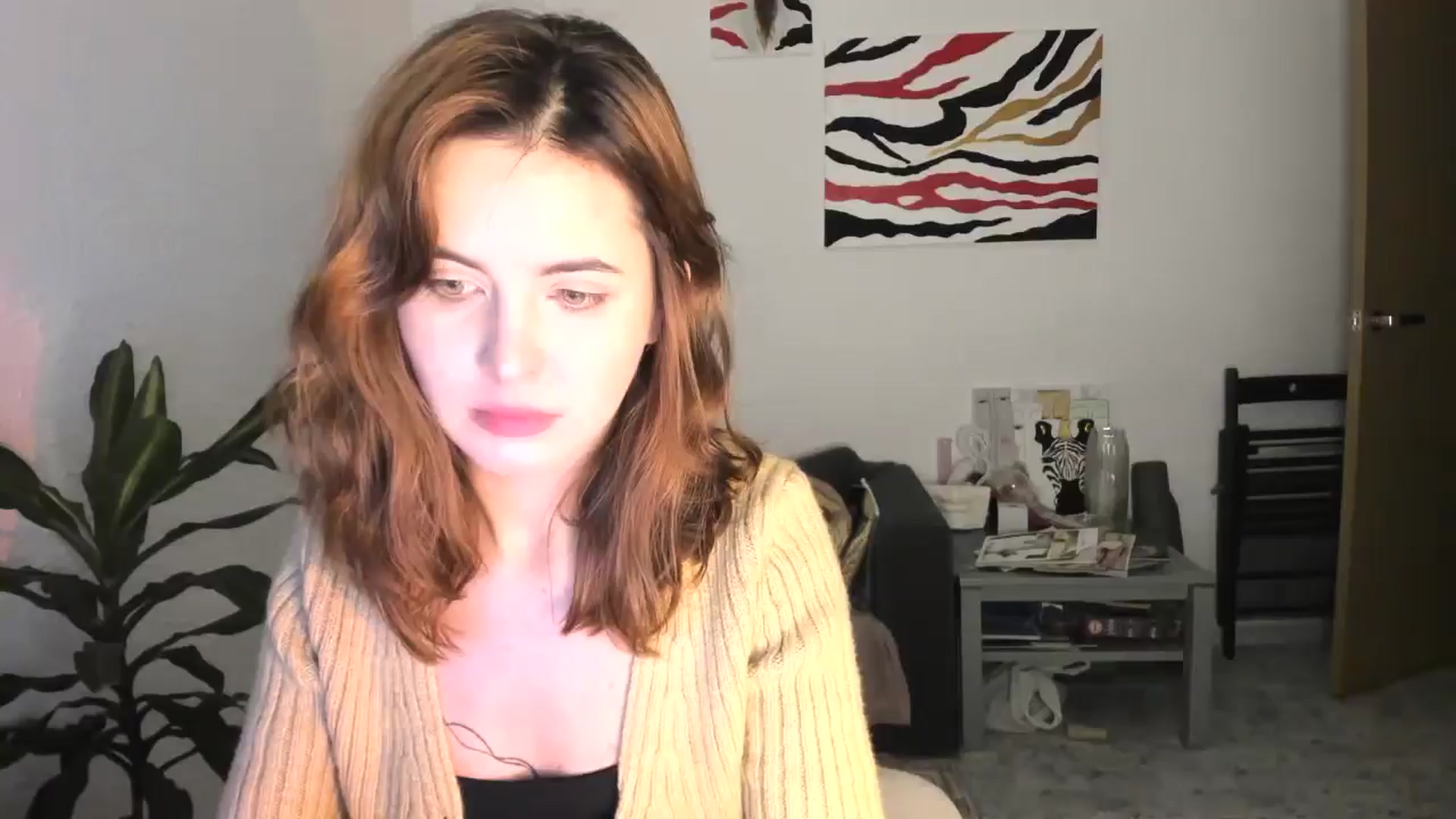 Gallery image thumbnail from AhahaGirl's myfreecams stream on, 12/05/2025, 16:58 image 17 of 20