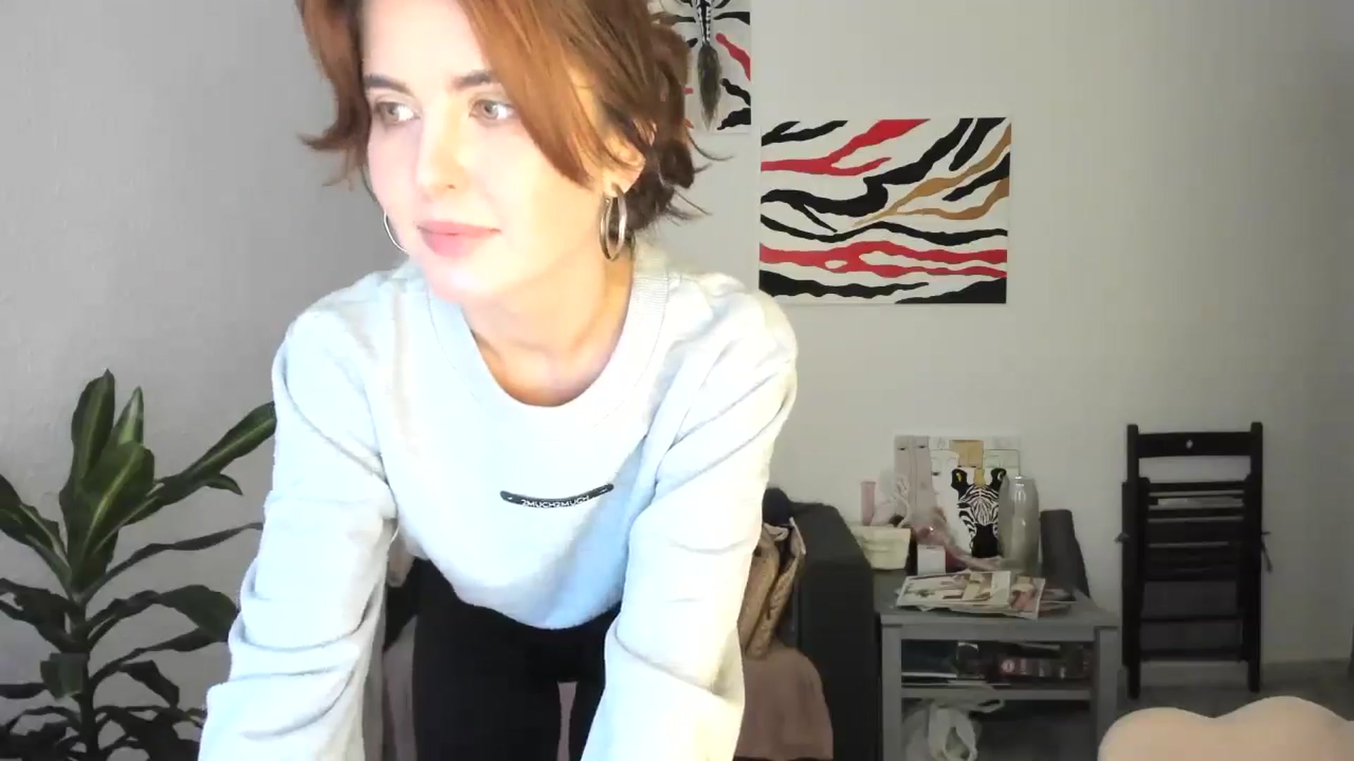 Gallery image thumbnail from AhahaGirl's myfreecams stream on, 12/06/2025, 15:38 image 16 of 20