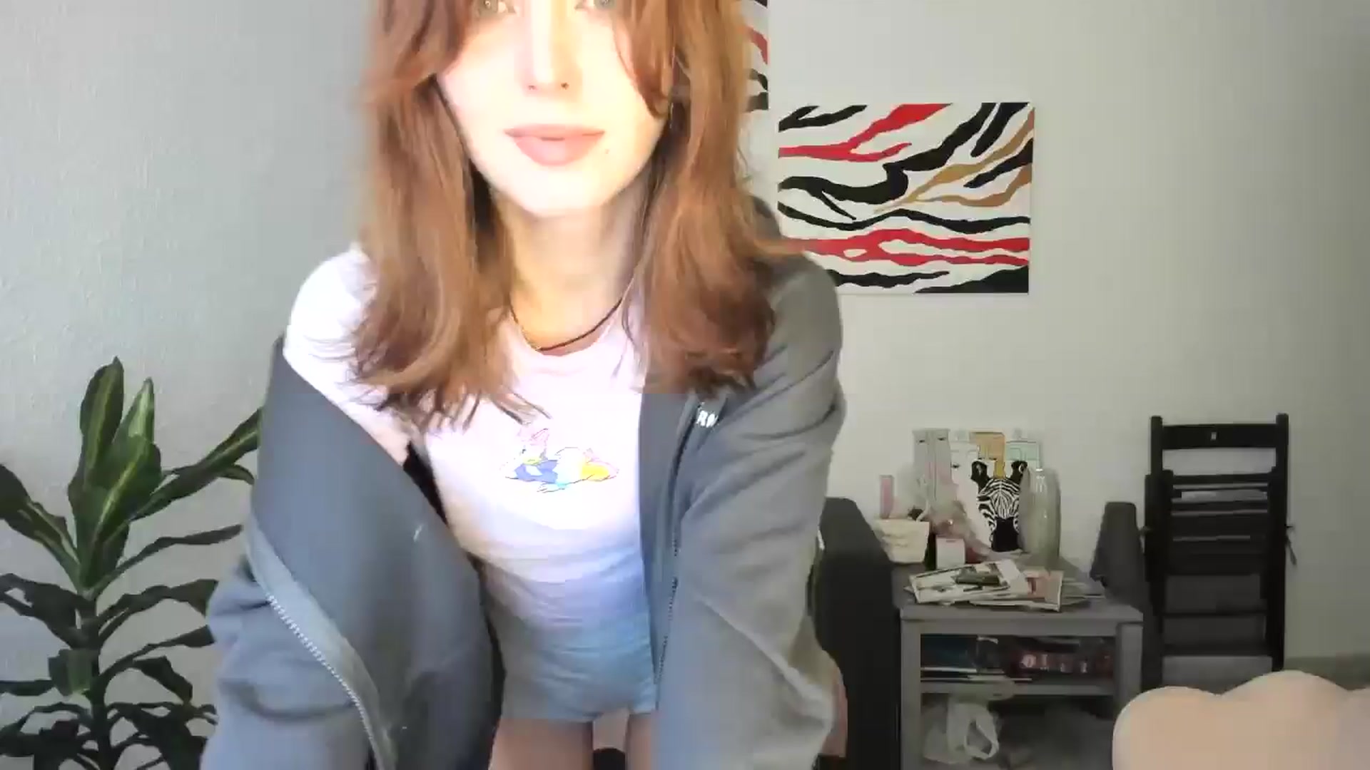 Gallery image thumbnail from AhahaGirl's myfreecams stream on, 12/08/2025, 13:37 image 8 of 20