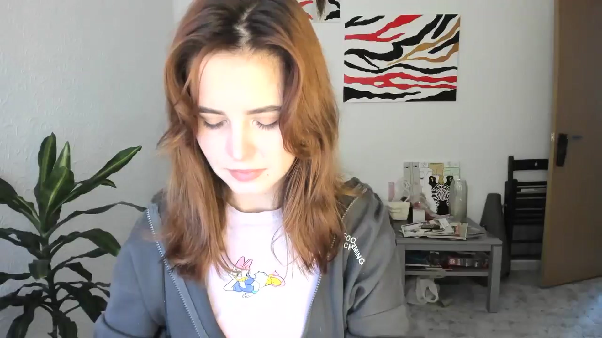 Gallery image thumbnail from AhahaGirl's myfreecams stream on, 12/08/2025, 13:37 image 6 of 20