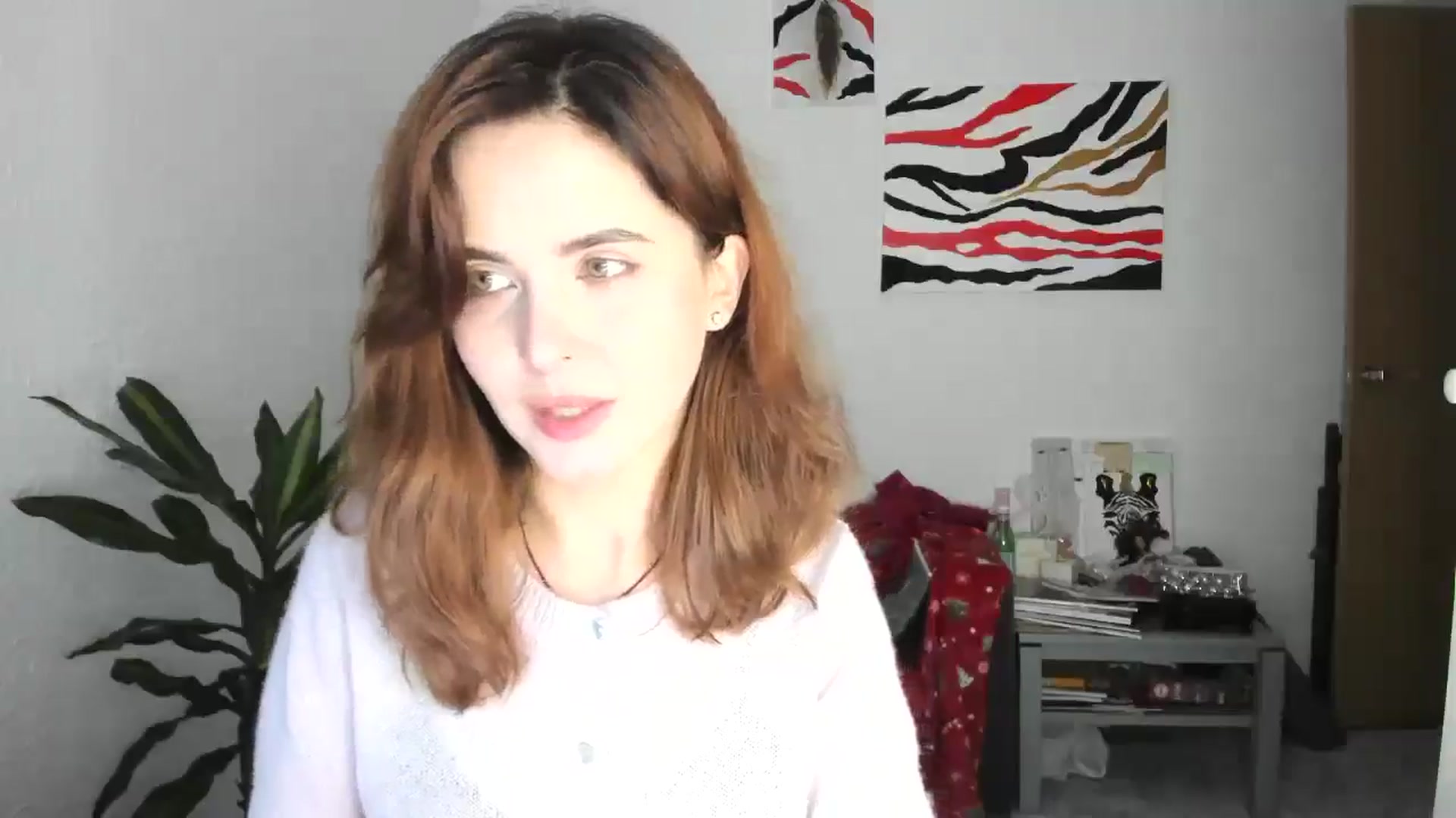 Gallery image thumbnail from AhahaGirl's myfreecams stream on, 12/18/2025, 16:19 image 17 of 20