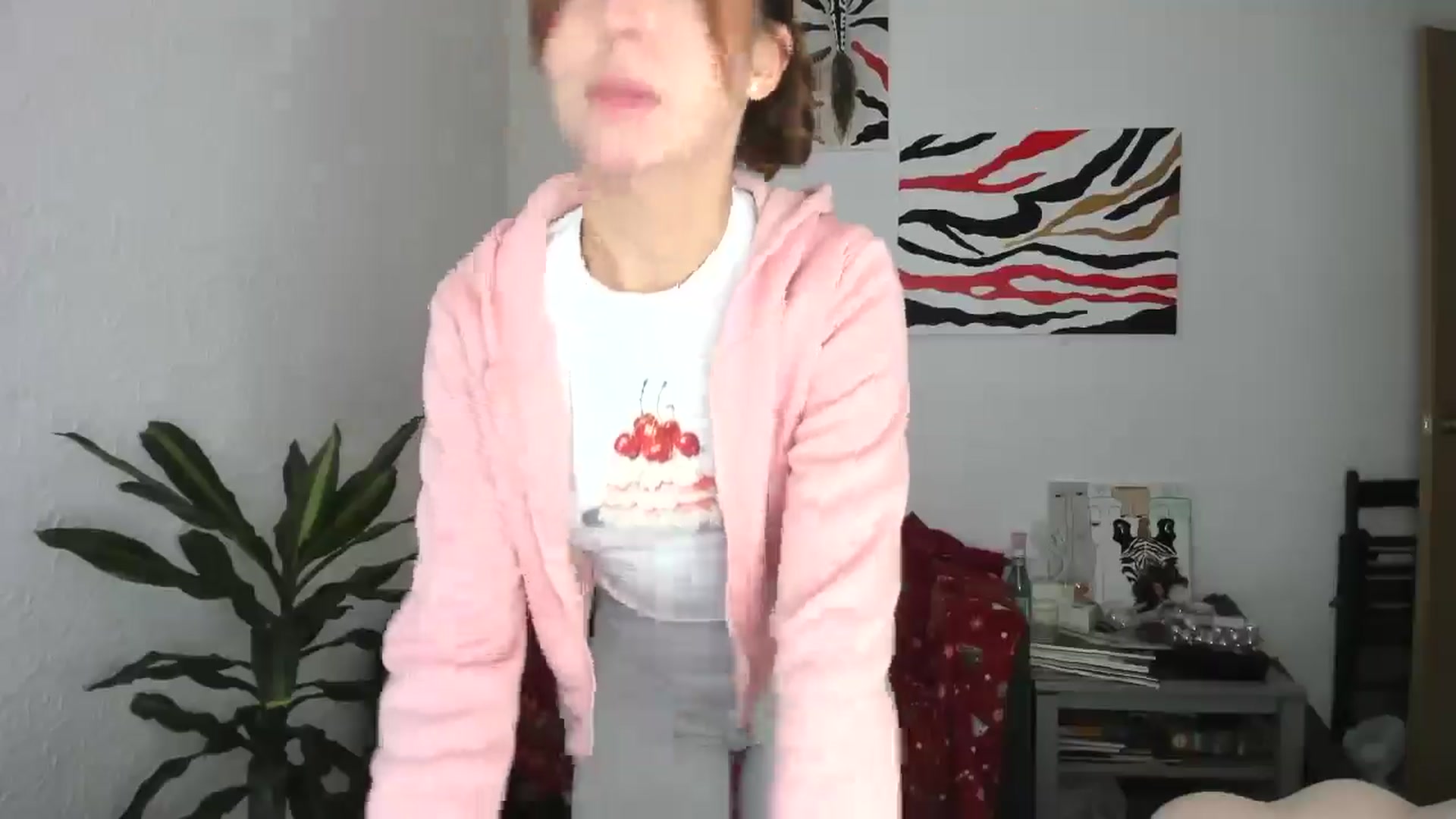 Gallery image thumbnail from AhahaGirl's myfreecams stream on, 12/19/2025, 11:45 image 4 of 20