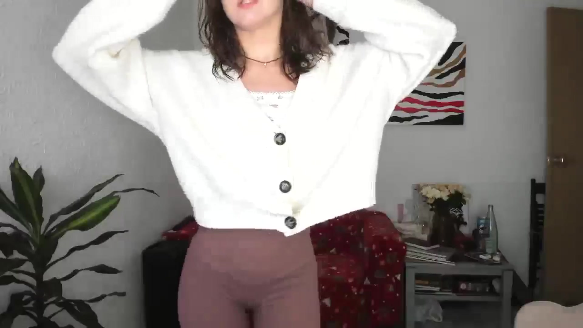 Gallery image thumbnail from AhahaGirl's myfreecams stream on, 12/22/2025, 14:21 image 11 of 20