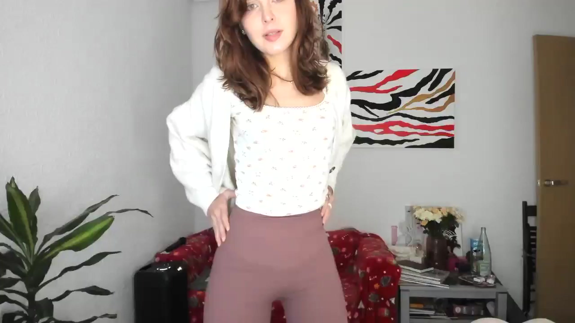 Gallery image thumbnail from AhahaGirl's myfreecams stream on, 12/22/2025, 15:31 image 12 of 20