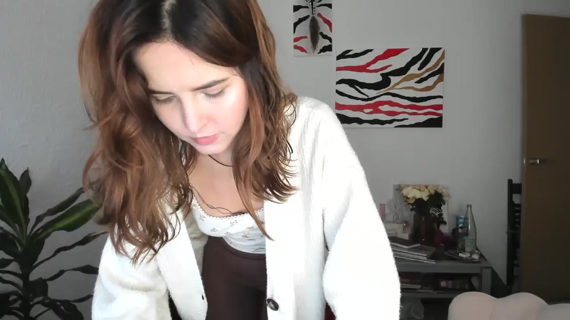 Gallery image thumbnail from AhahaGirl's myfreecams stream on, 12/22/2025, 15:31 image 9 of 20