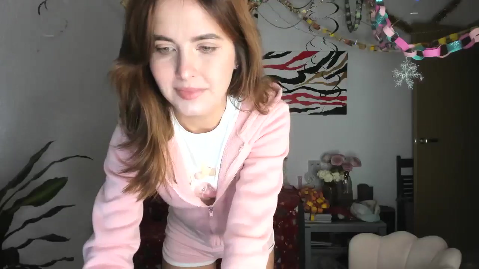 Gallery image thumbnail from AhahaGirl's myfreecams stream on, 01/06/2026, 18:26 image 15 of 20