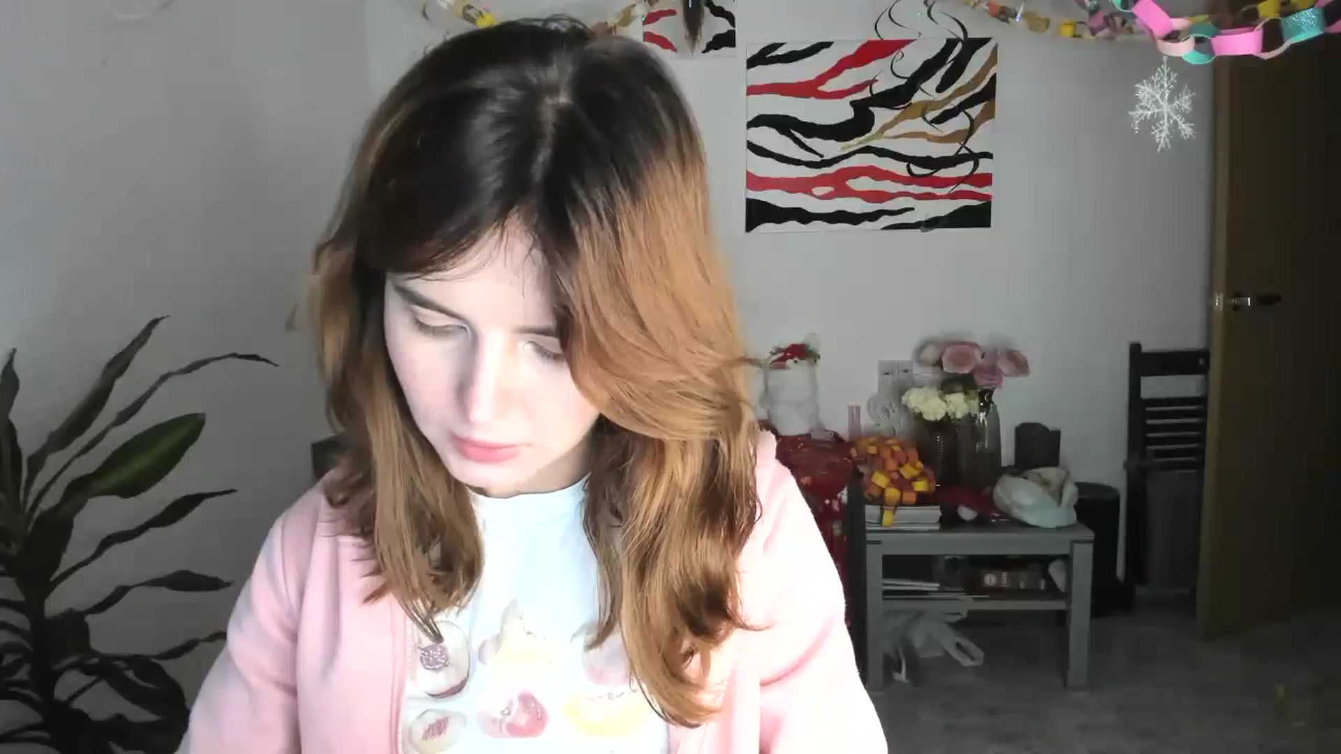 Gallery image thumbnail from AhahaGirl's myfreecams stream on, 01/06/2026, 20:28 image 12 of 20