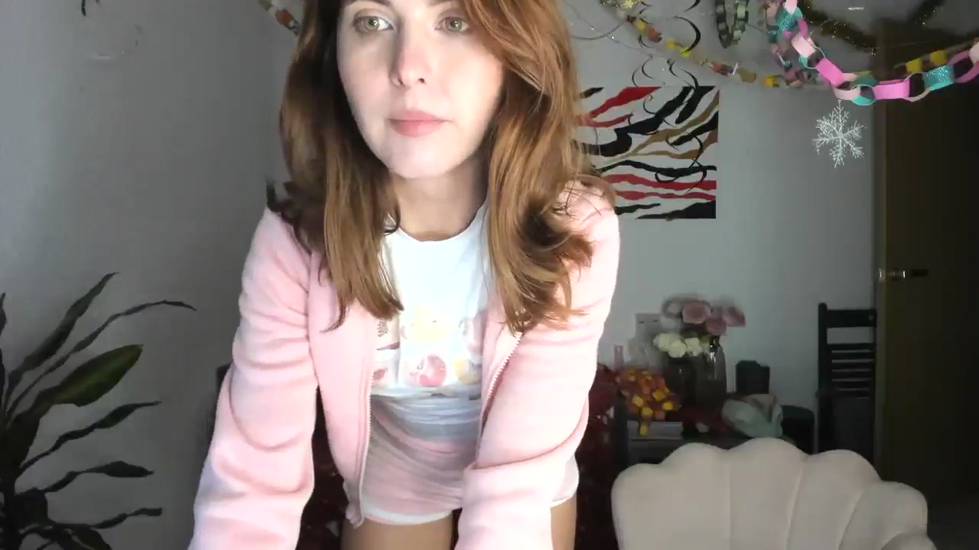 Gallery image thumbnail from AhahaGirl's myfreecams stream on, 01/06/2026, 20:28 image 5 of 20