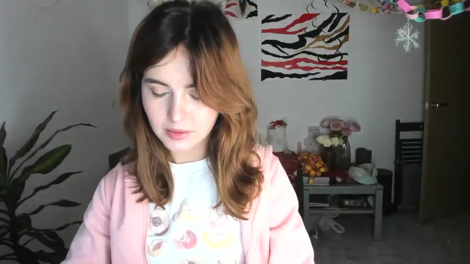 Gallery image thumbnail from AhahaGirl's myfreecams stream on, 01/06/2026, 20:28 image 10 of 20