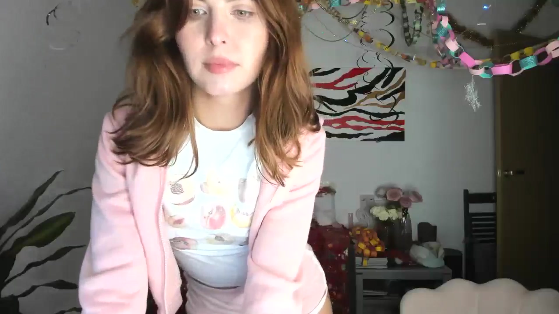 Gallery image thumbnail from AhahaGirl's myfreecams stream on, 01/06/2026, 20:28 image 14 of 20