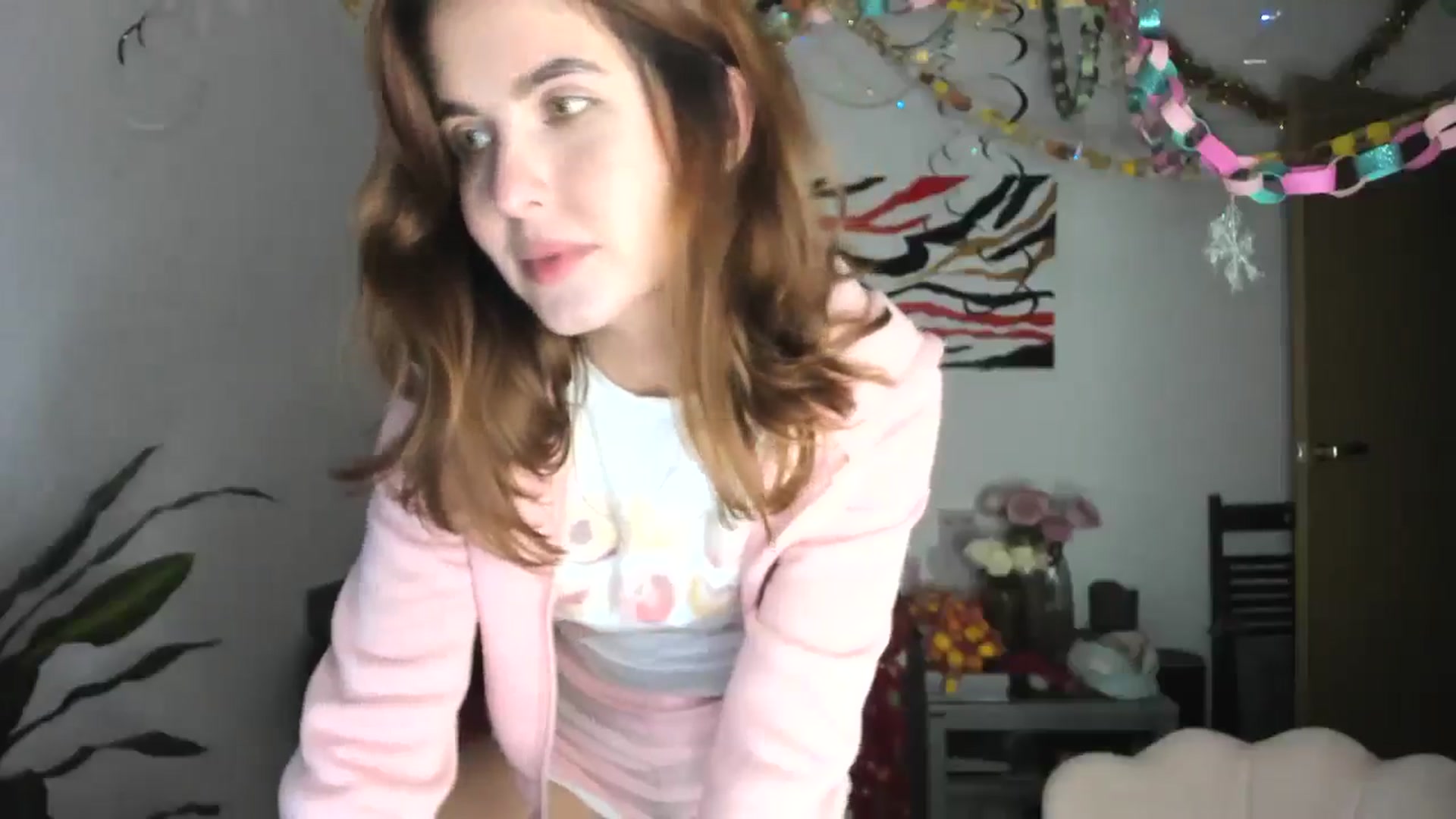 Gallery image thumbnail from AhahaGirl's myfreecams stream on, 01/06/2026, 20:28 image 16 of 20