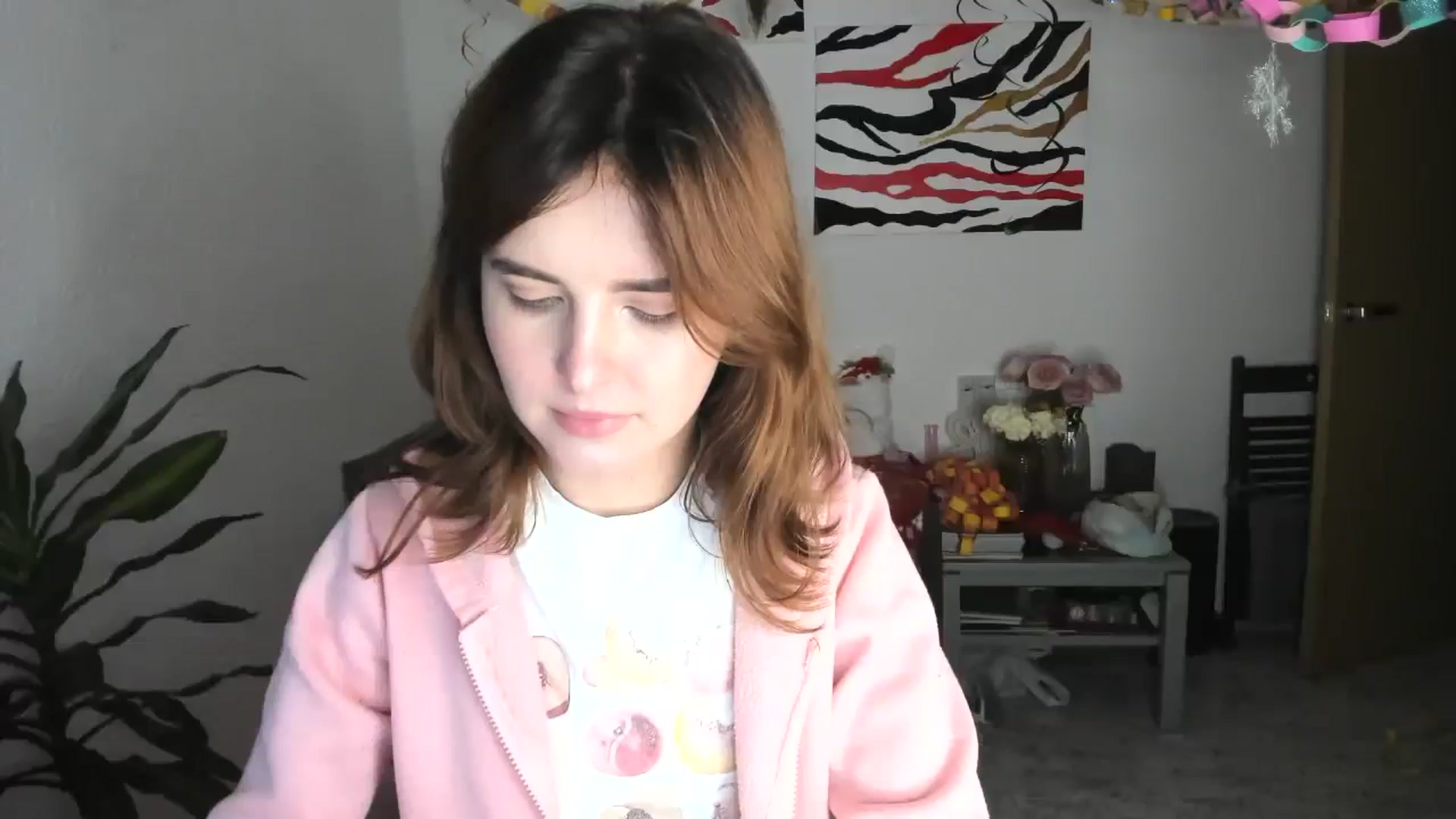 Gallery image thumbnail from AhahaGirl's myfreecams stream on, 01/06/2026, 20:56 image 4 of 20
