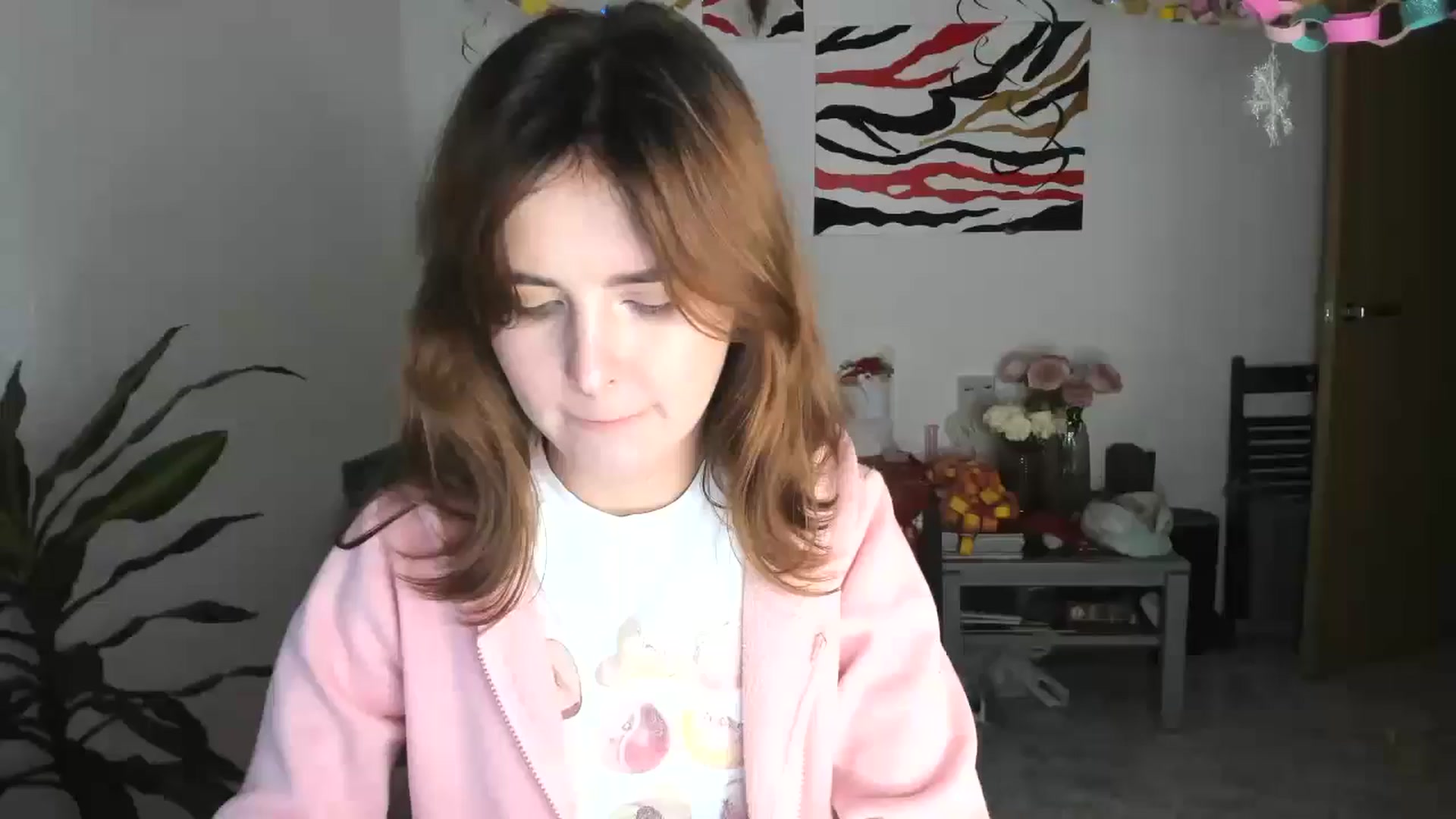 Gallery image thumbnail from AhahaGirl's myfreecams stream on, 01/06/2026, 20:56 image 1 of 20
