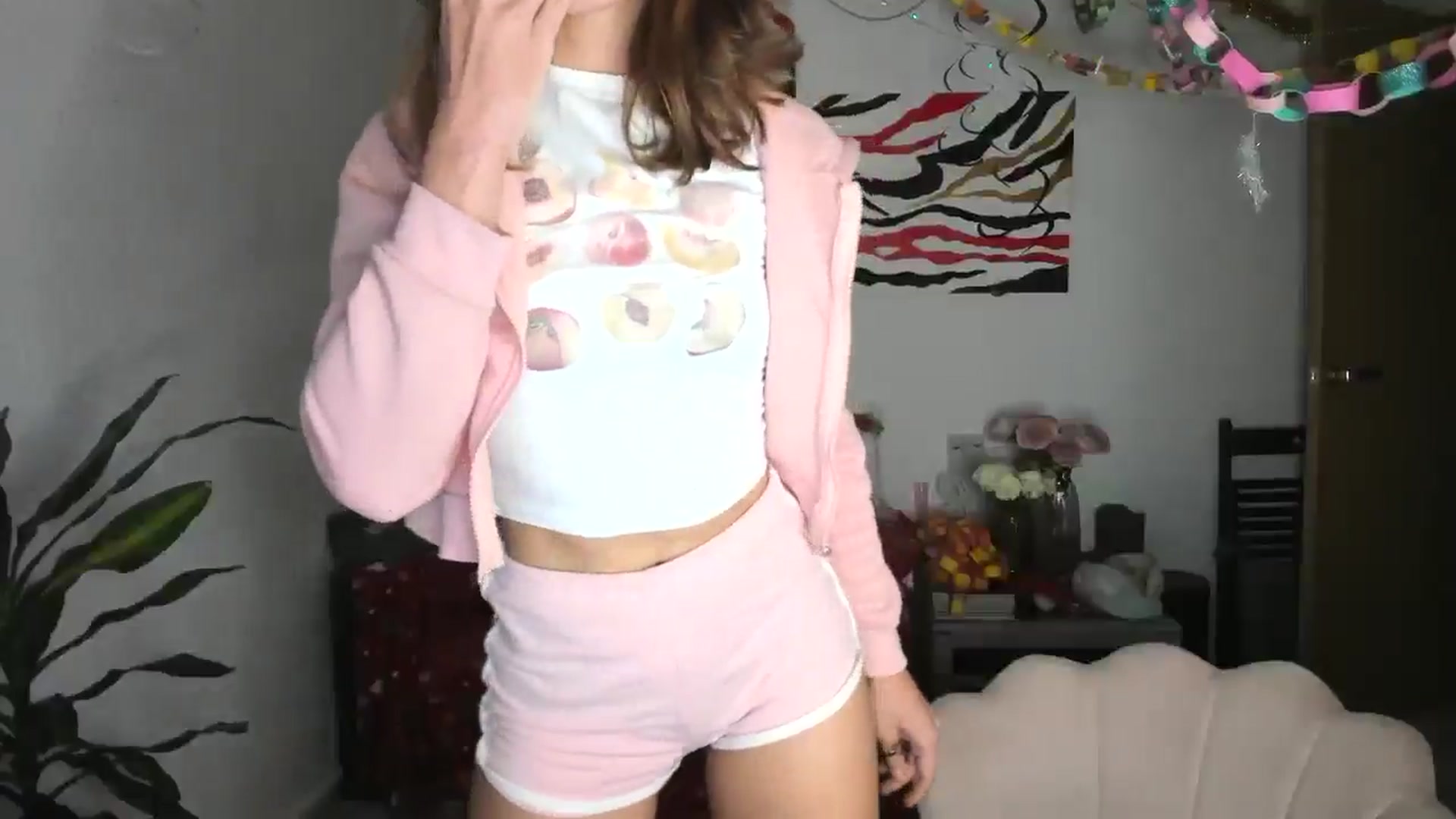 Gallery image thumbnail from AhahaGirl's myfreecams stream on, 01/06/2026, 20:56 image 15 of 20