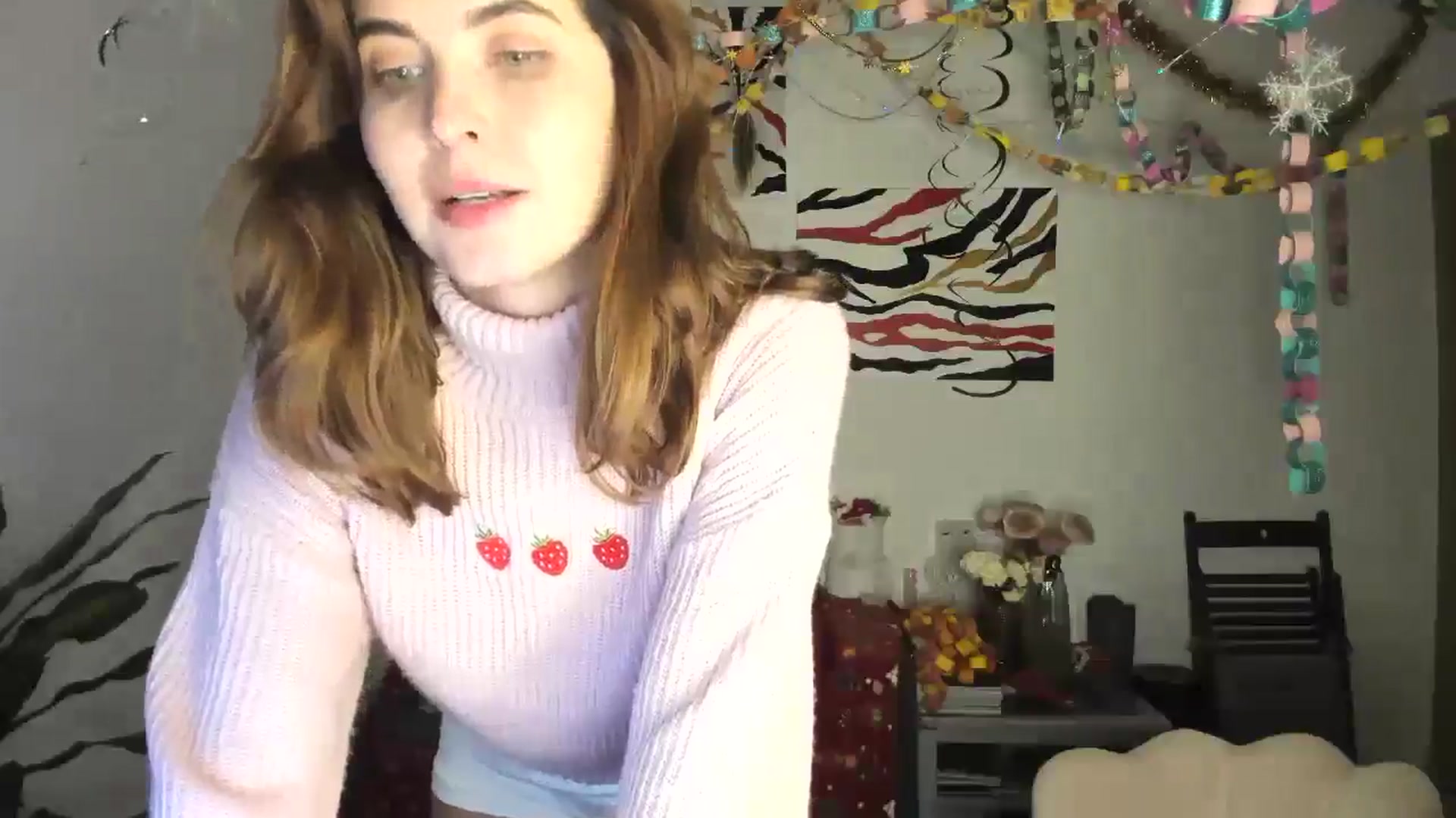 Gallery image thumbnail from AhahaGirl's myfreecams stream on, 01/08/2026, 19:05 image 16 of 20