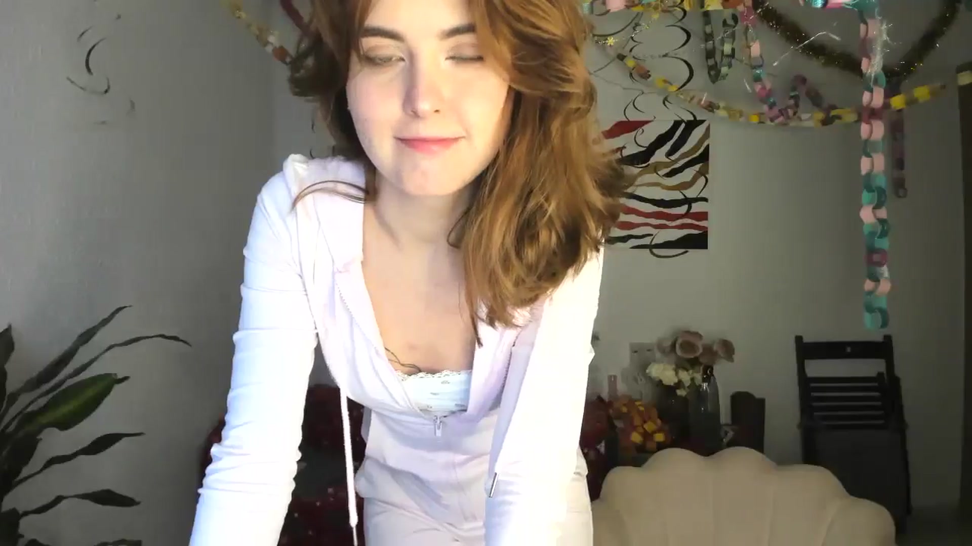 Gallery image thumbnail from AhahaGirl's myfreecams stream on, 01/10/2026, 16:02 image 2 of 20