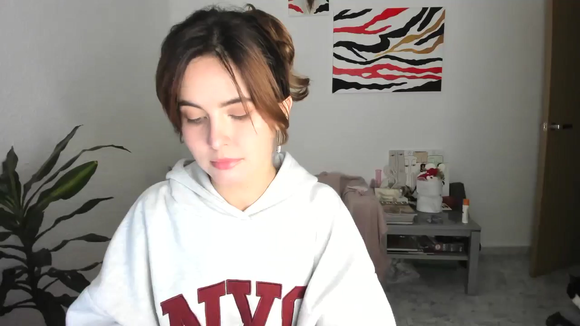 Gallery image thumbnail from AhahaGirl's myfreecams stream on, 01/13/2026, 17:04 image 16 of 20