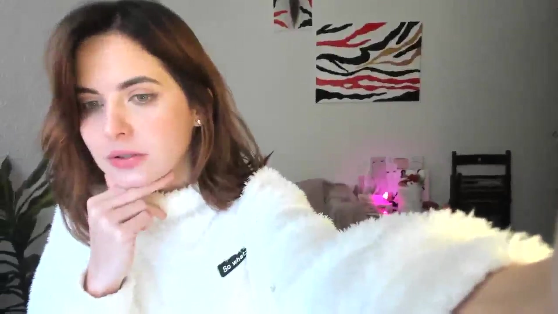 Gallery image thumbnail from AhahaGirl's myfreecams stream on, 01/14/2026, 14:12 image 17 of 20