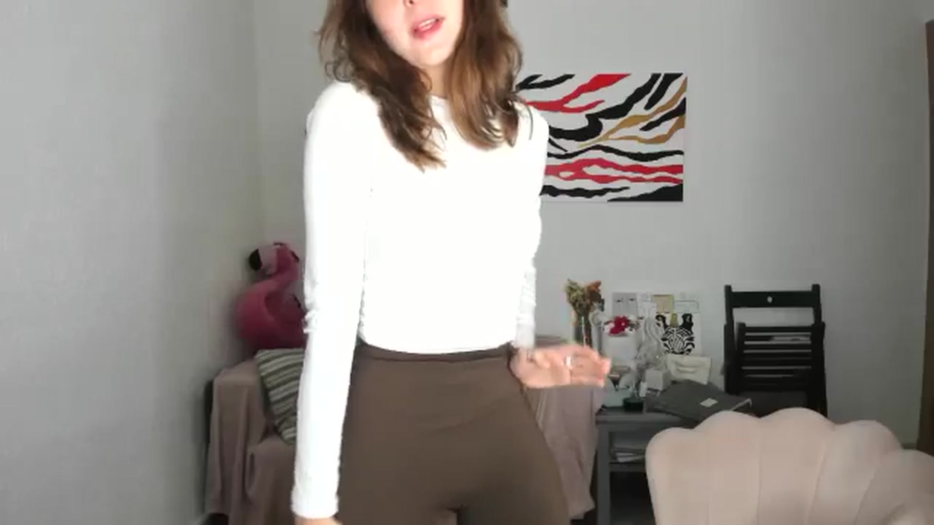 Gallery image thumbnail from AhahaGirl's myfreecams stream on, 02/08/2026, 19:37 image 18 of 20