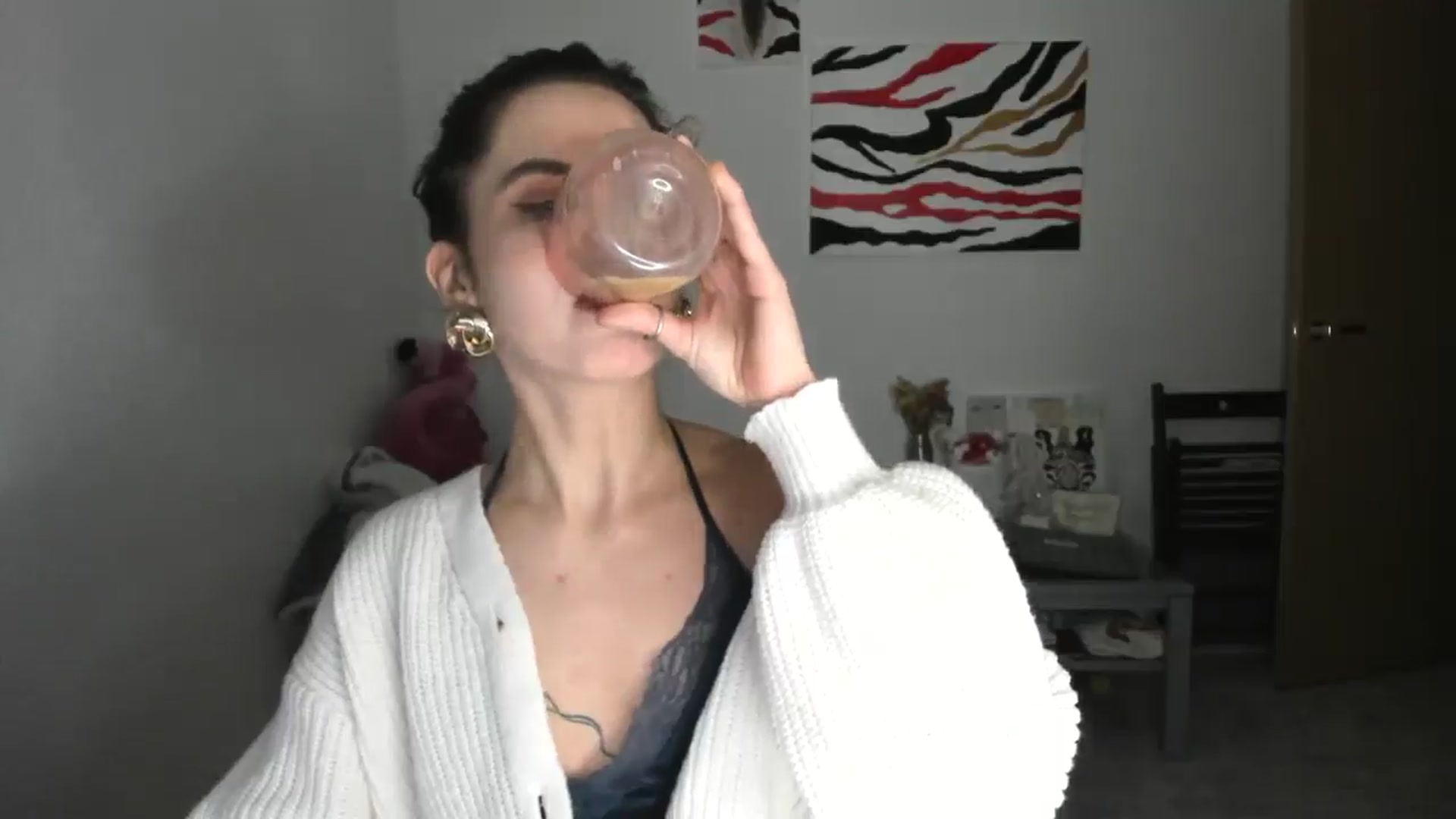 Gallery image thumbnail from AhahaGirl's myfreecams stream on, 02/10/2026, 19:41 image 13 of 20
