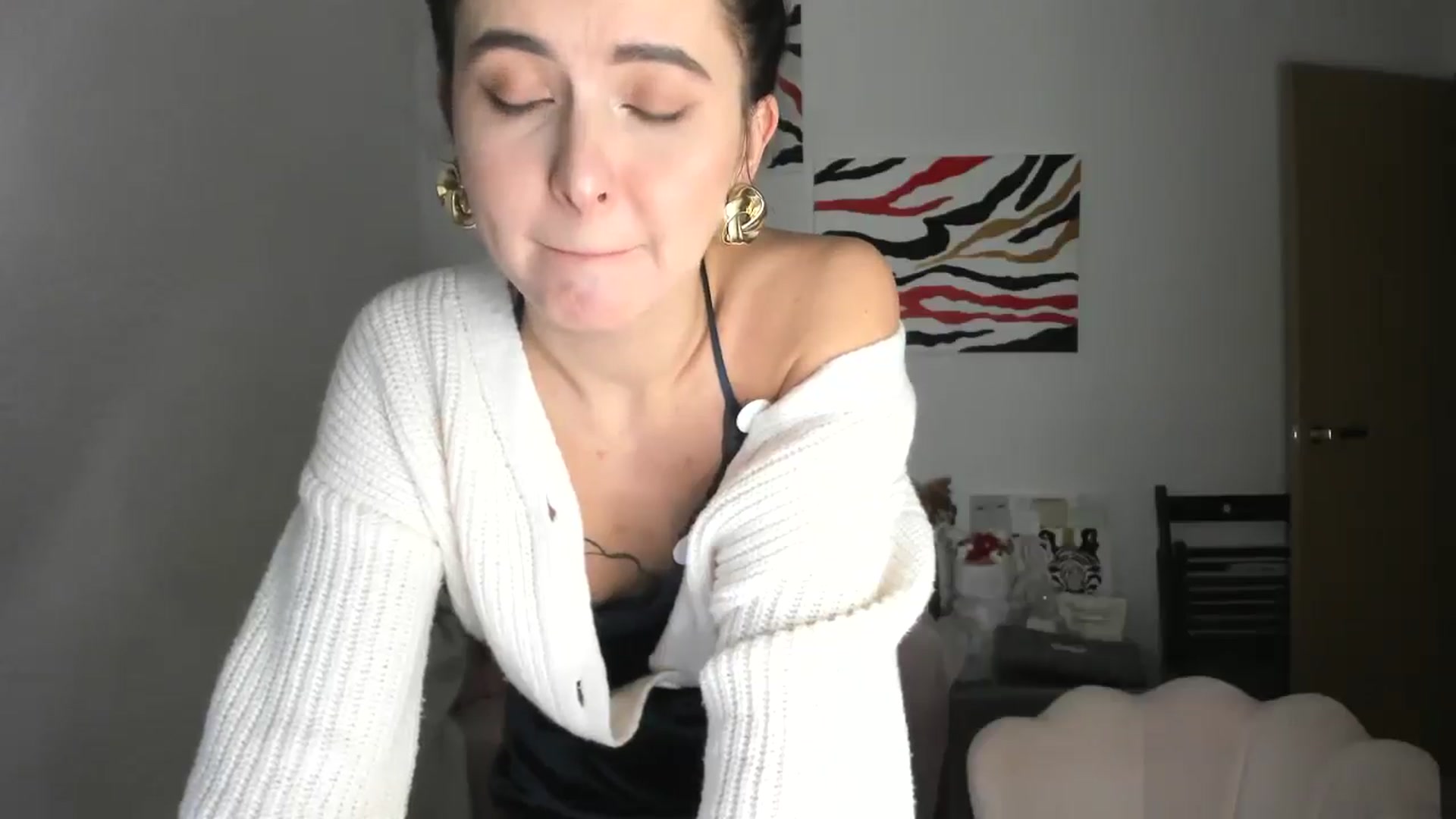 Gallery image thumbnail from AhahaGirl's myfreecams stream on, 02/10/2026, 19:41 image 6 of 20