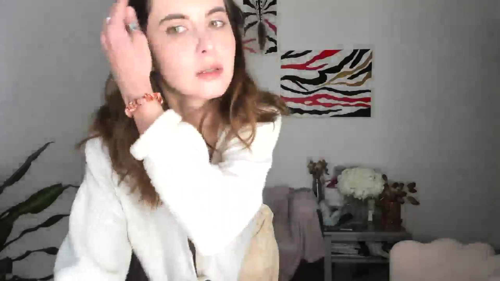 Gallery image thumbnail from AhahaGirl's myfreecams stream on, 03/17/2026, 17:37 image 4 of 20