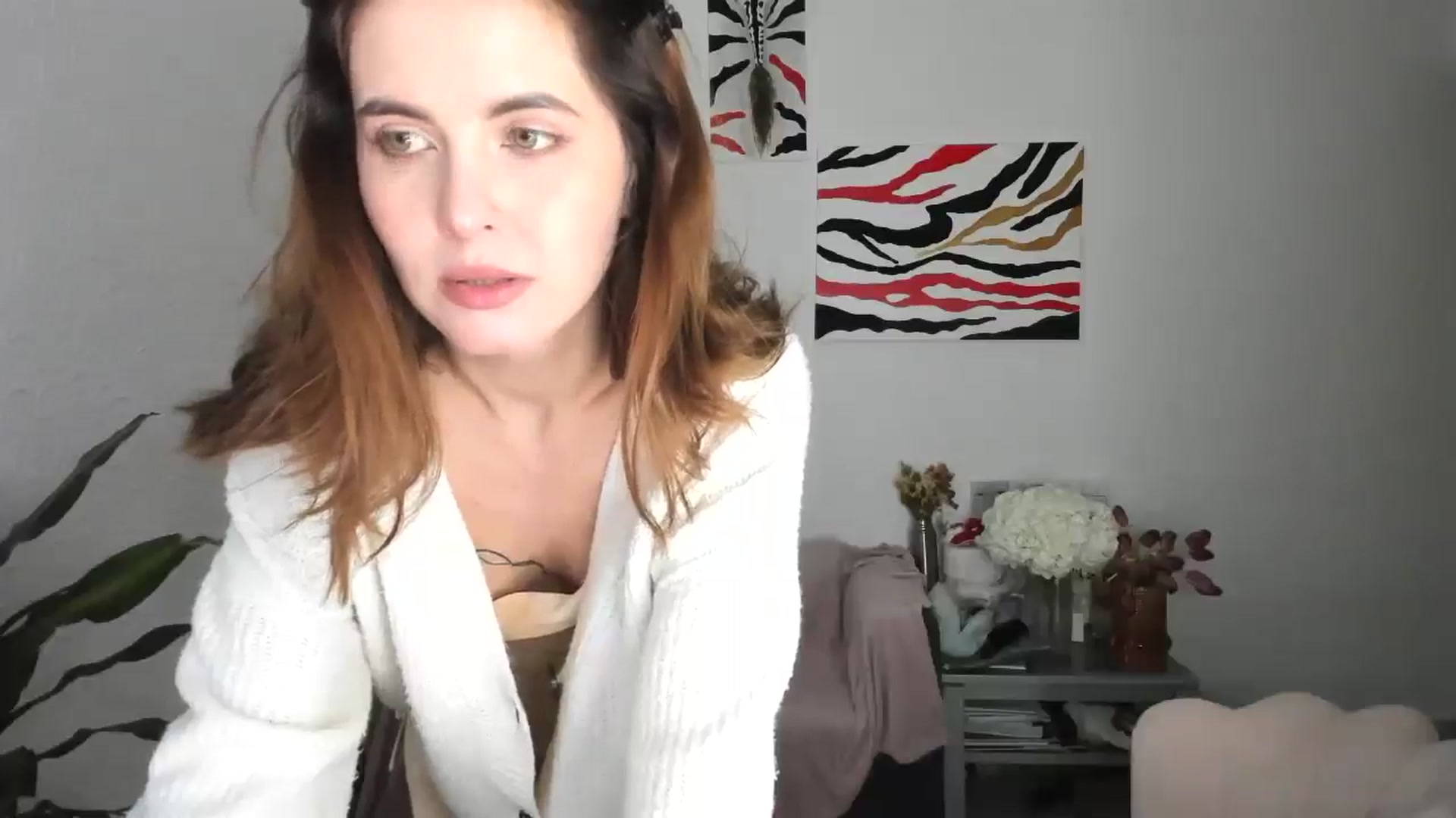 Gallery image thumbnail from AhahaGirl's myfreecams stream on, 03/17/2026, 17:37 image 3 of 20