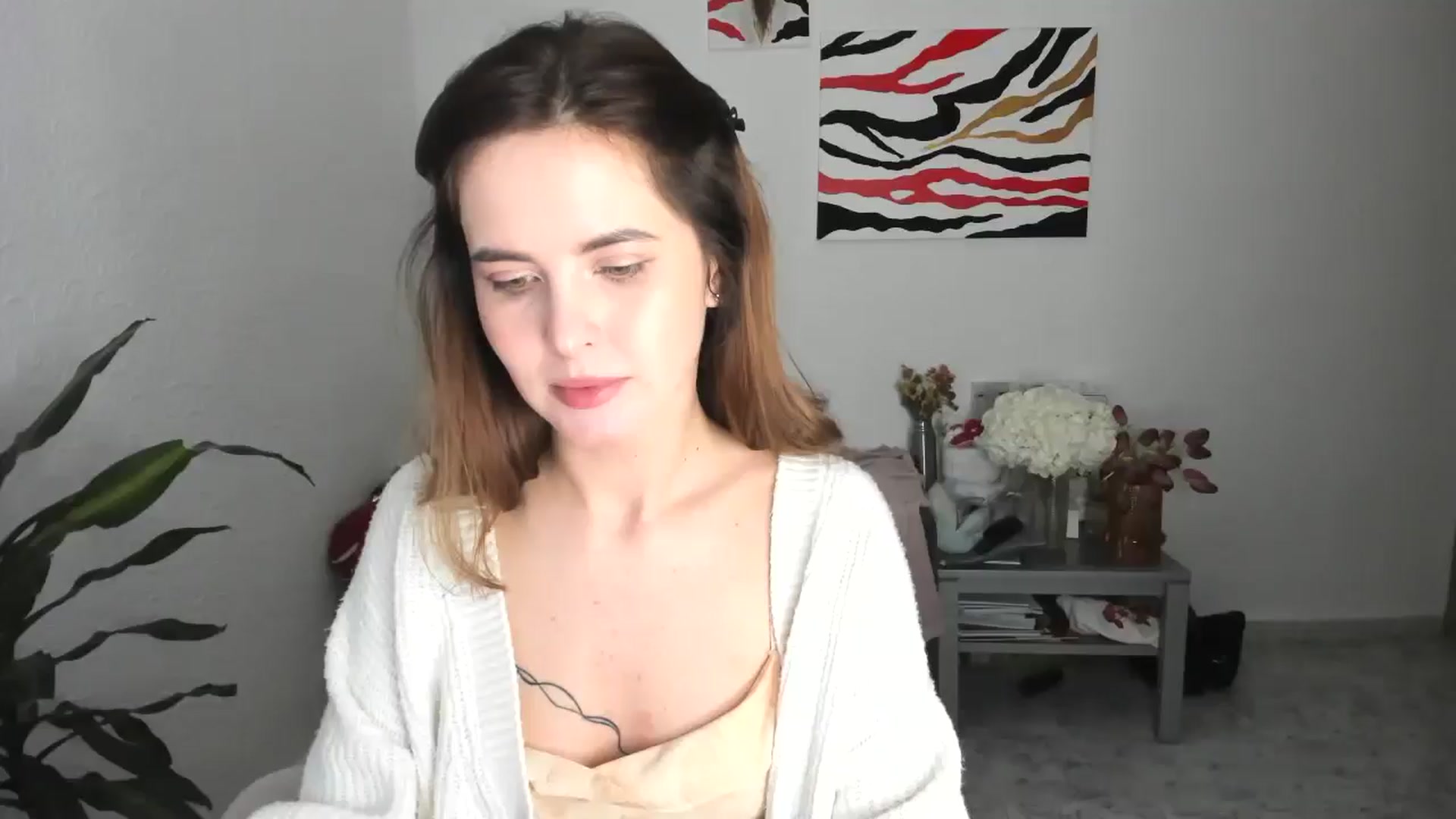 Gallery image thumbnail from AhahaGirl's myfreecams stream on, 03/17/2026, 17:37 image 15 of 20