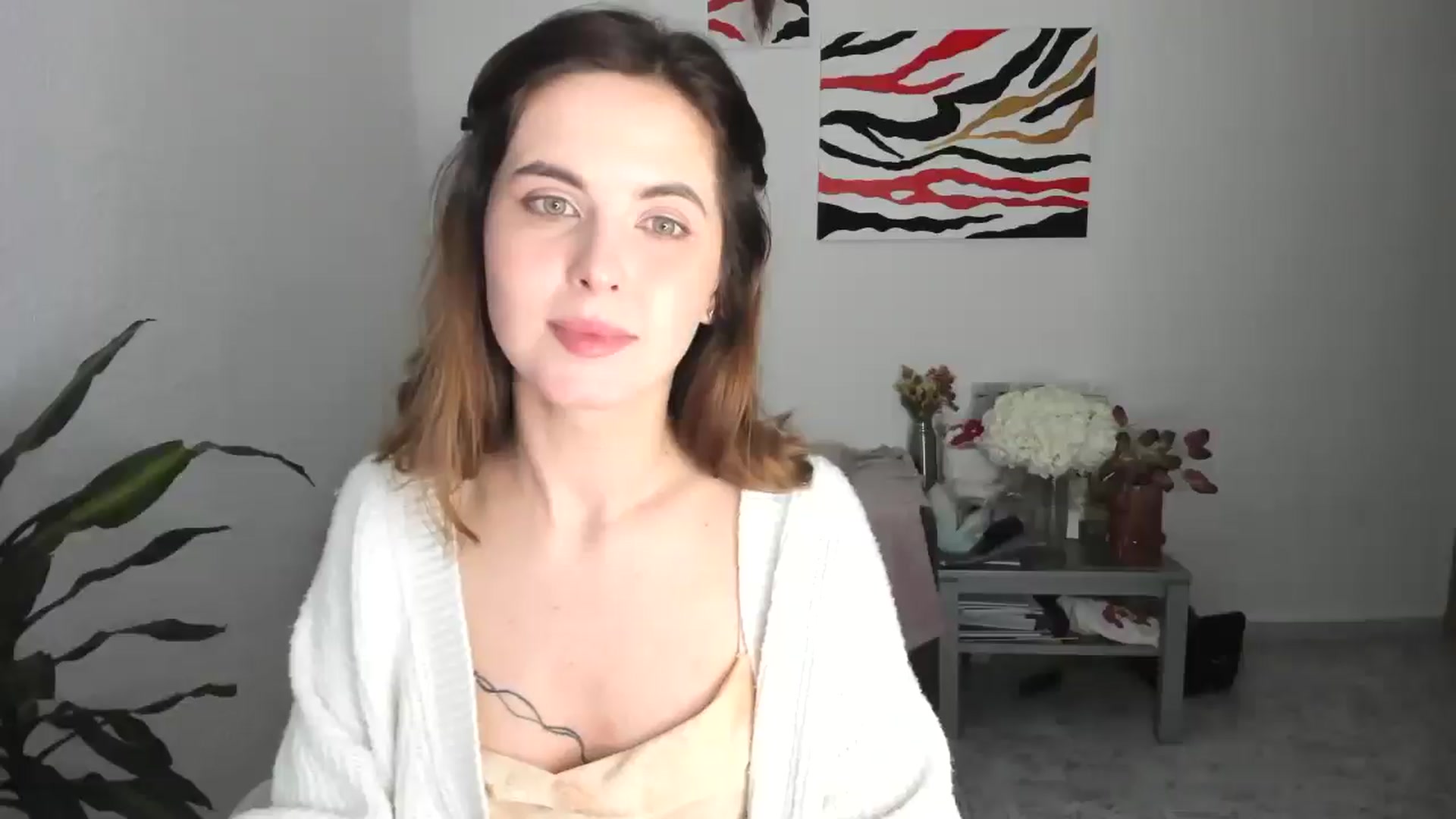 Gallery image thumbnail from AhahaGirl's myfreecams stream on, 03/17/2026, 17:37 image 16 of 20