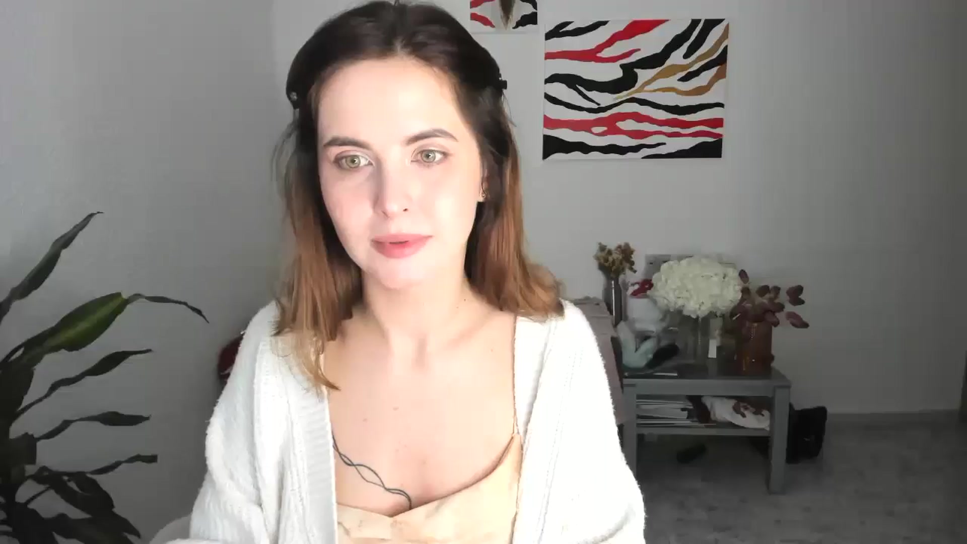 Gallery image thumbnail from AhahaGirl's myfreecams stream on, 03/17/2026, 17:37 image 17 of 20