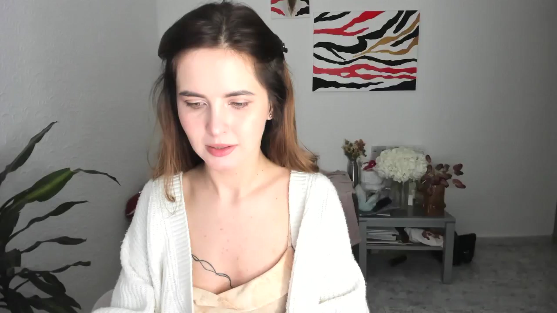 Gallery image thumbnail from AhahaGirl's myfreecams stream on, 03/17/2026, 17:37 image 13 of 20