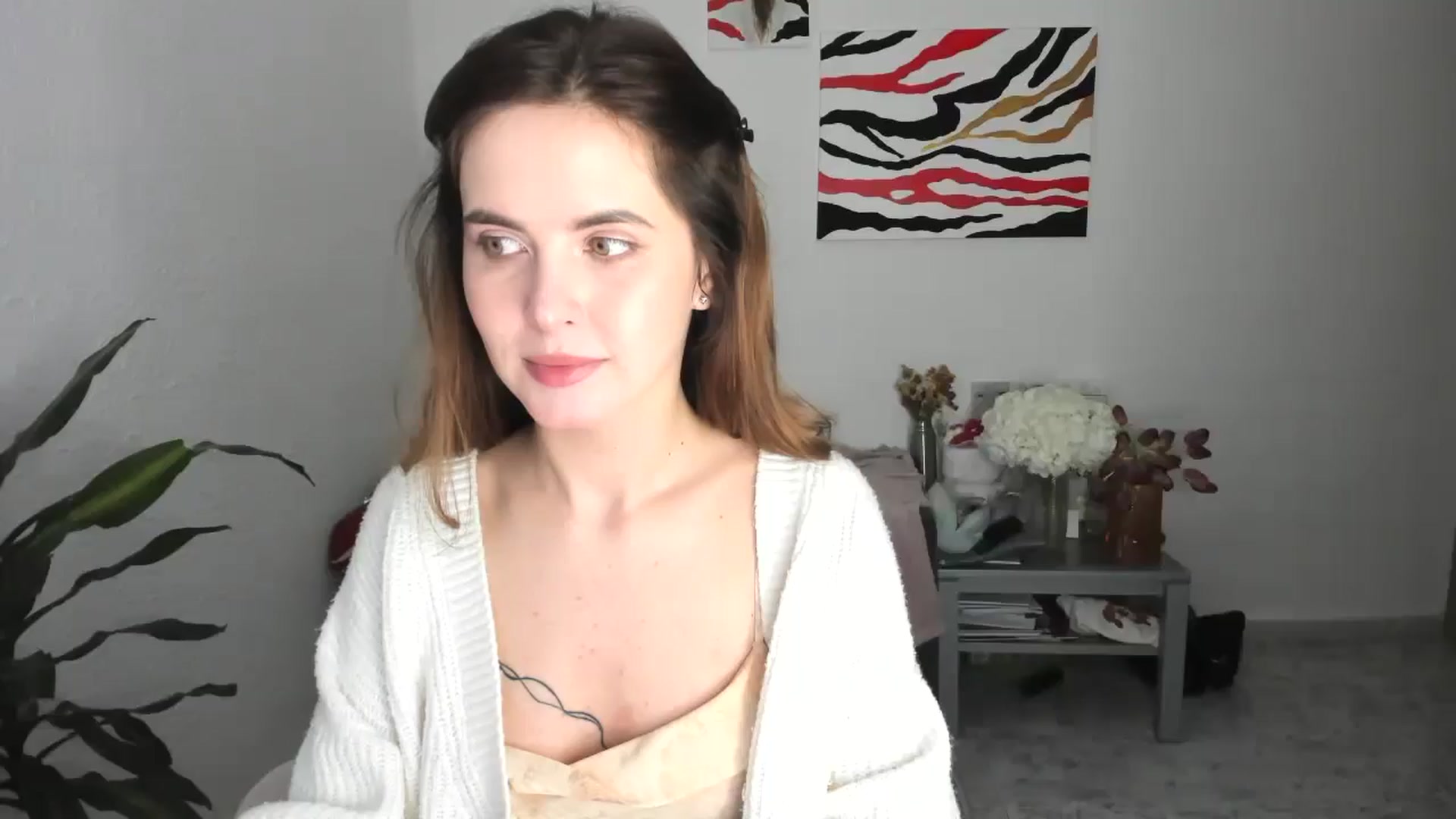 Gallery image thumbnail from AhahaGirl's myfreecams stream on, 03/17/2026, 17:37 image 14 of 20