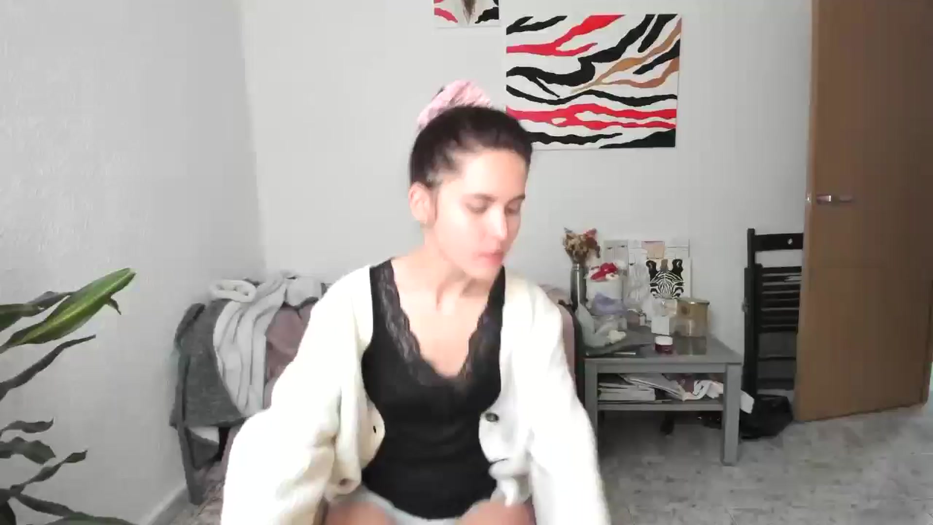 Gallery image thumbnail from AhahaGirl's myfreecams stream on, 03/23/2026, 15:16 image 1 of 20