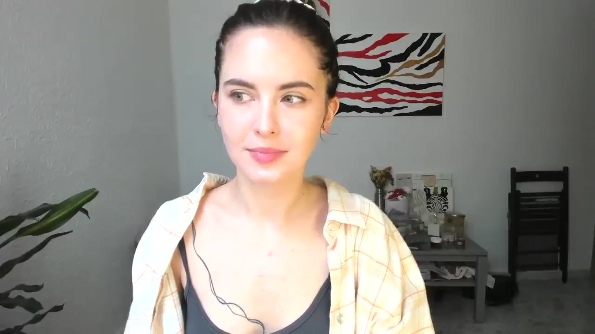 Gallery image thumbnail from AhahaGirl's myfreecams stream on, 03/25/2026, 14:57 image 14 of 20