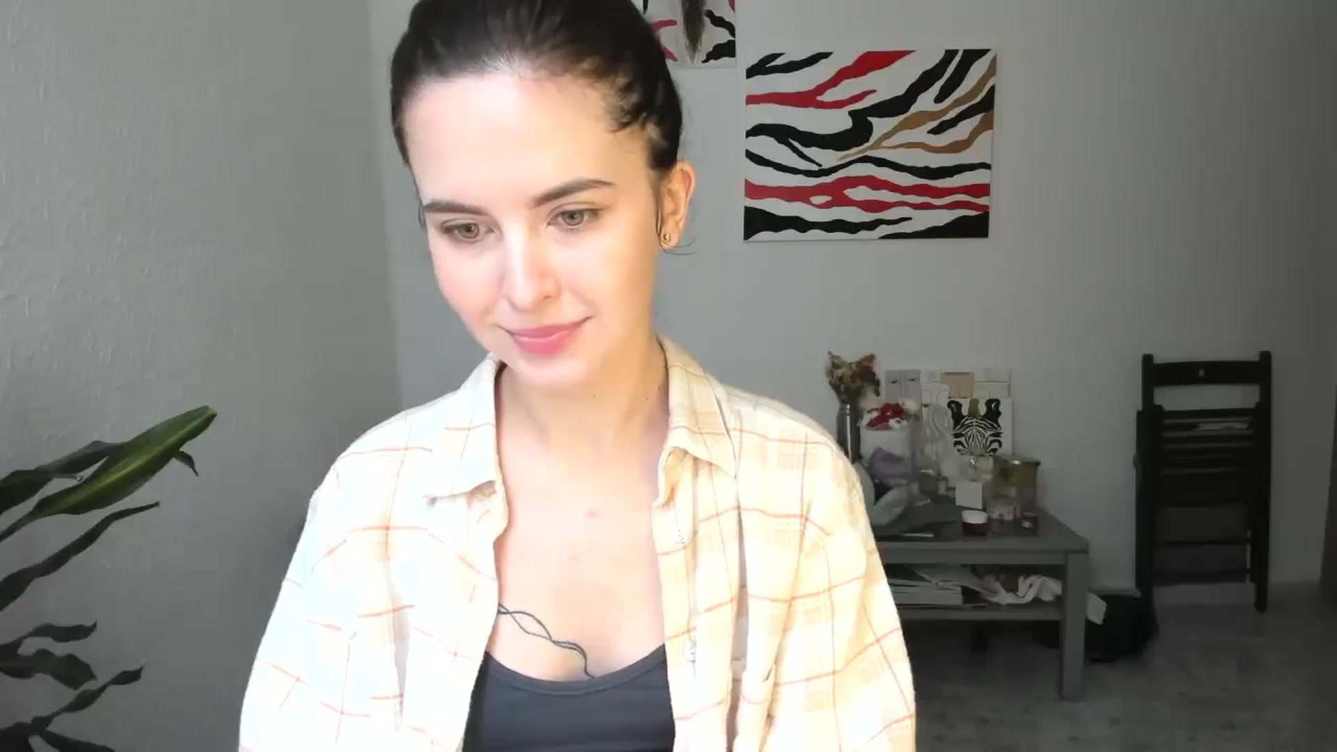 Gallery image thumbnail from AhahaGirl's myfreecams stream on, 03/25/2026, 14:57 image 5 of 20