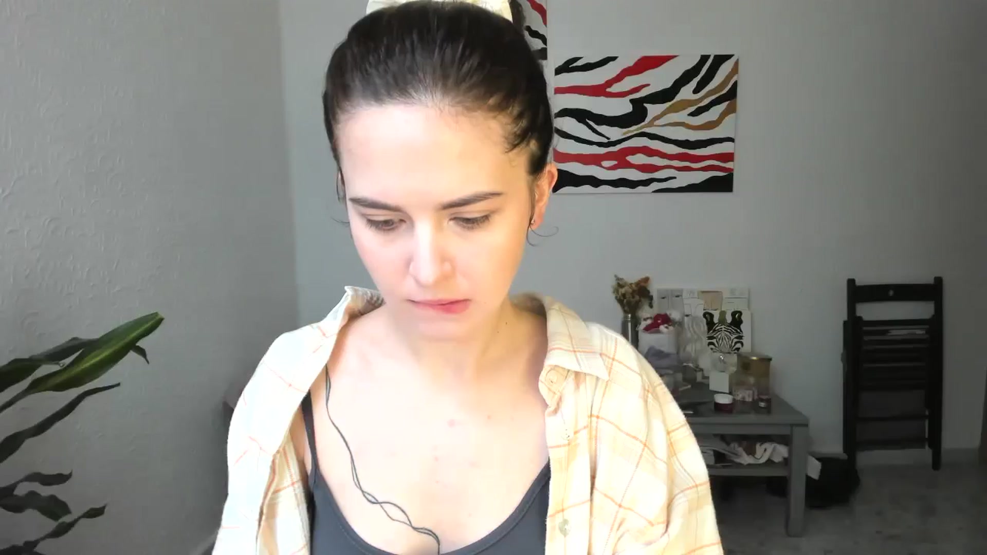 Gallery image thumbnail from AhahaGirl's myfreecams stream on, 03/25/2026, 14:57 image 13 of 20
