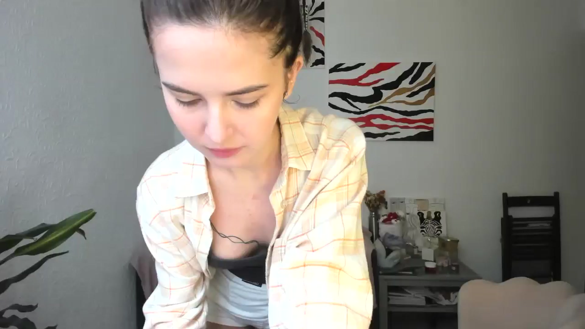 Gallery image thumbnail from AhahaGirl's myfreecams stream on, 03/25/2026, 14:57 image 1 of 20
