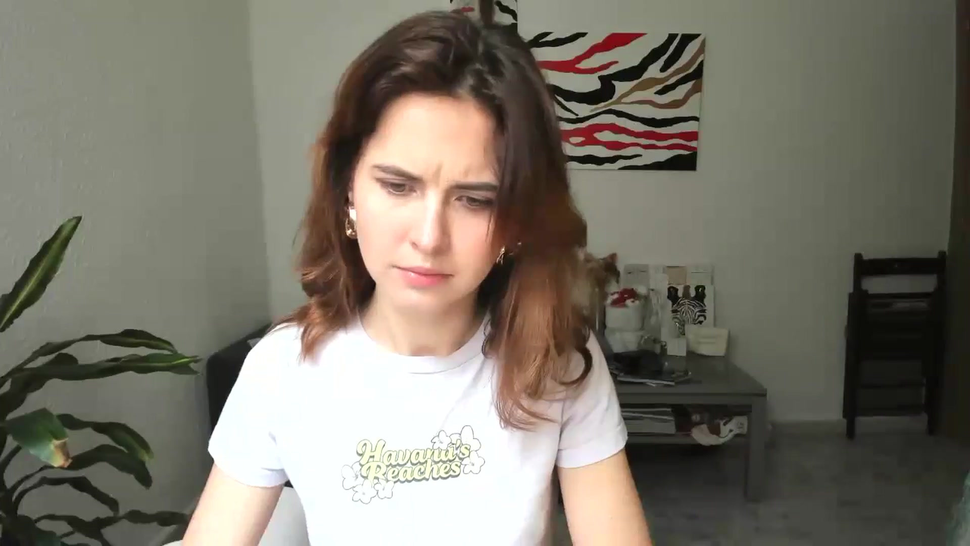 Gallery image thumbnail from AhahaGirl's myfreecams stream on, 04/06/2026, 14:01 image 13 of 20
