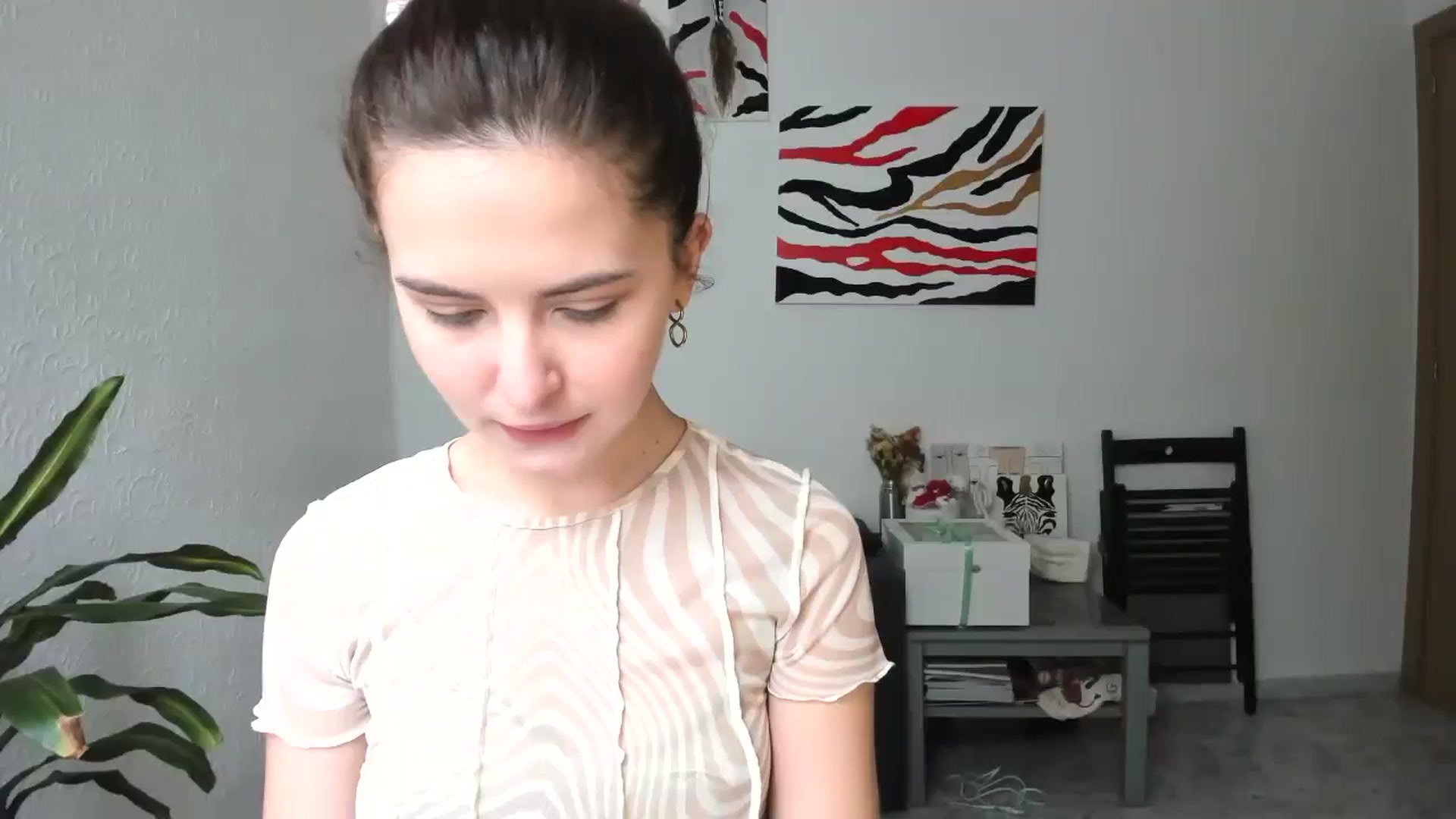 Gallery image thumbnail from AhahaGirl's myfreecams stream on, 04/08/2026, 12:58 image 4 of 20