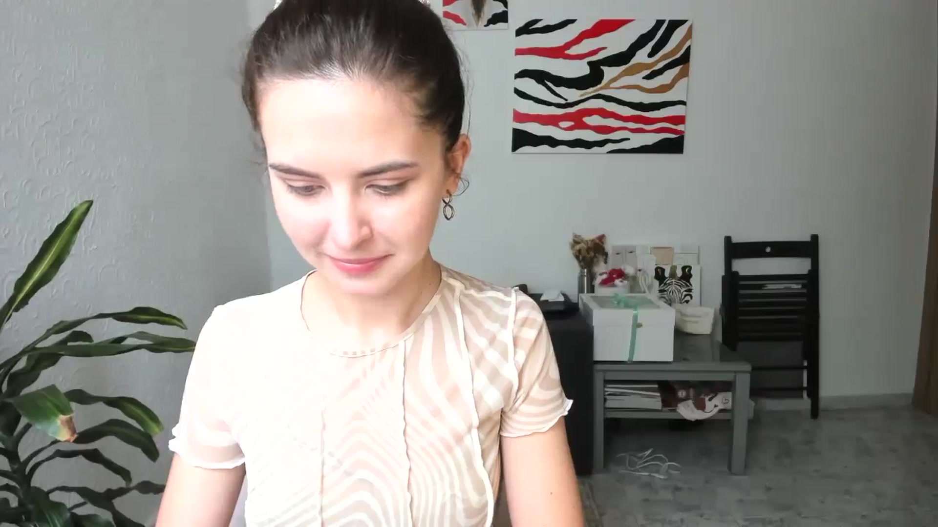 Gallery image thumbnail from AhahaGirl's myfreecams stream on, 04/08/2026, 12:58 image 16 of 20