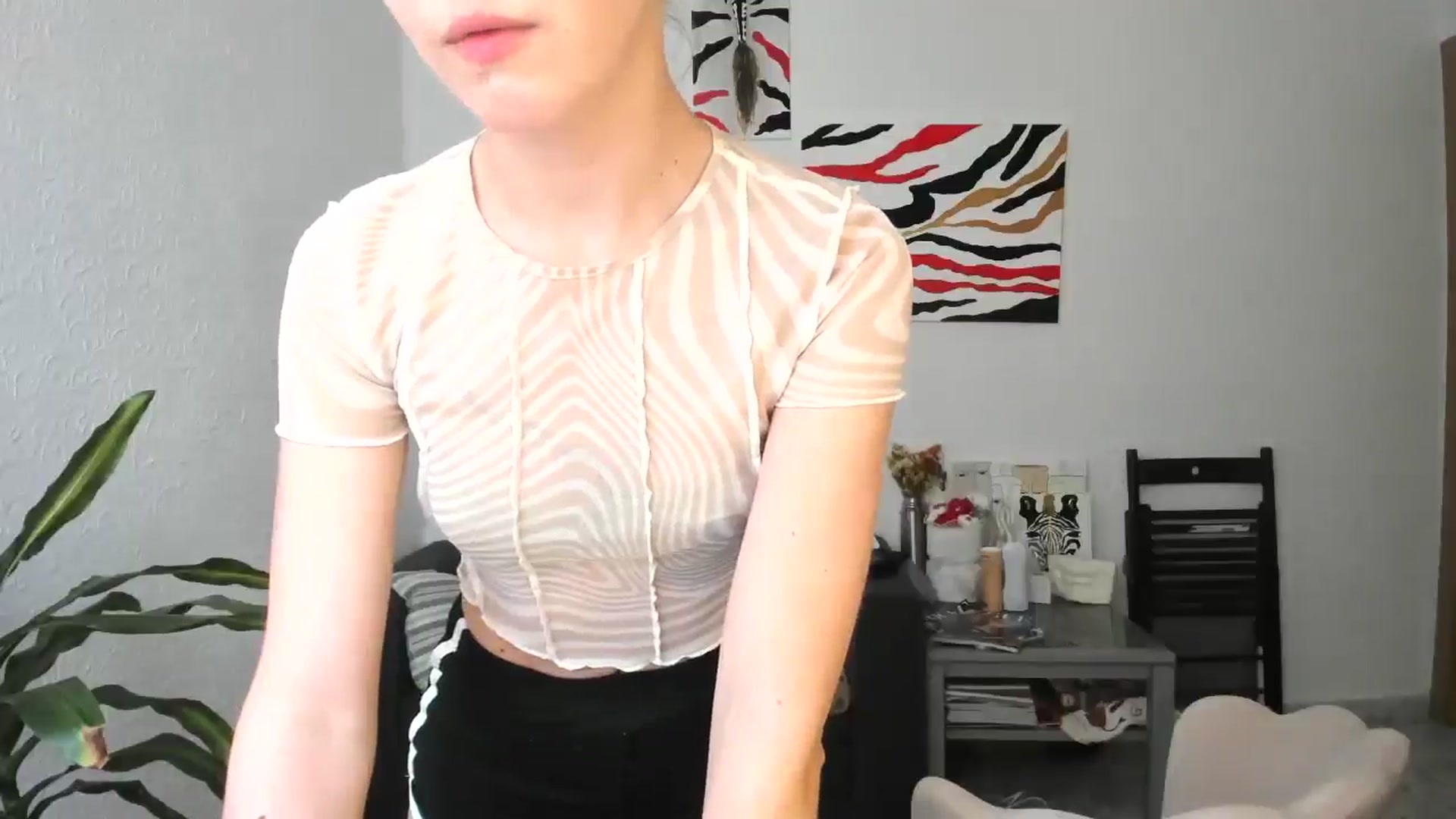 Gallery image thumbnail from AhahaGirl's myfreecams stream on, 04/08/2026, 14:20 image 3 of 20