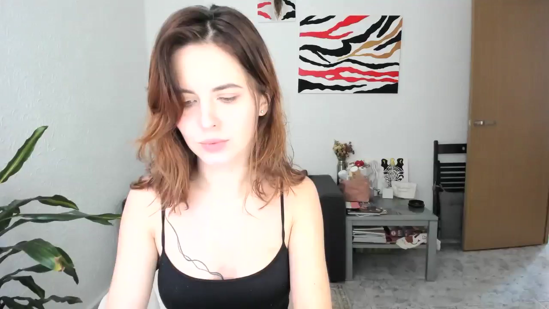 Gallery image thumbnail from AhahaGirl's myfreecams stream on, 04/14/2026, 17:08 image 10 of 20